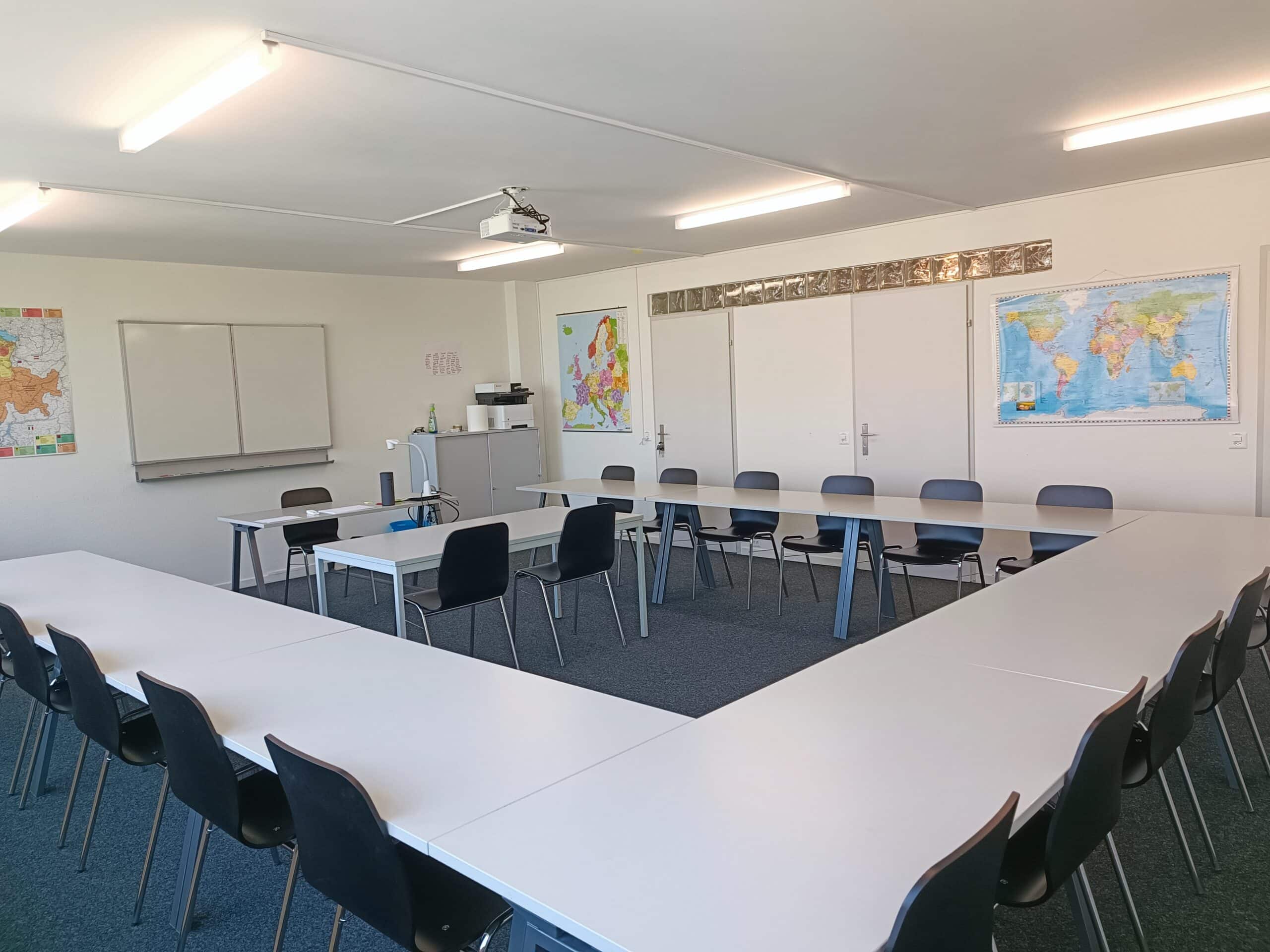 Sitzungsraum, Seminarraum, Unterrichtsraum, Schulraum, Klassenzimmer